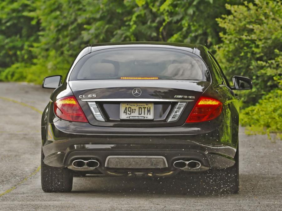  Mercedes-Benz CL65 AMG 2010 года  (US) (фото 7 из 15)